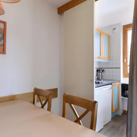 Divisible Au Pied Des Pistes Avec Balcon Et Casier A Skis - Fr-1-181-2083 דירה *